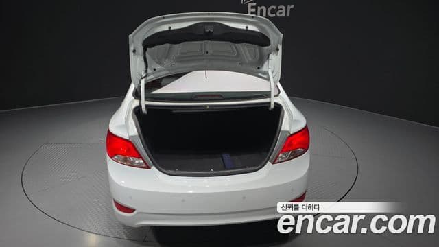 Hyundai Accent(новый кузов / новое поколение) Modern, 2016 20