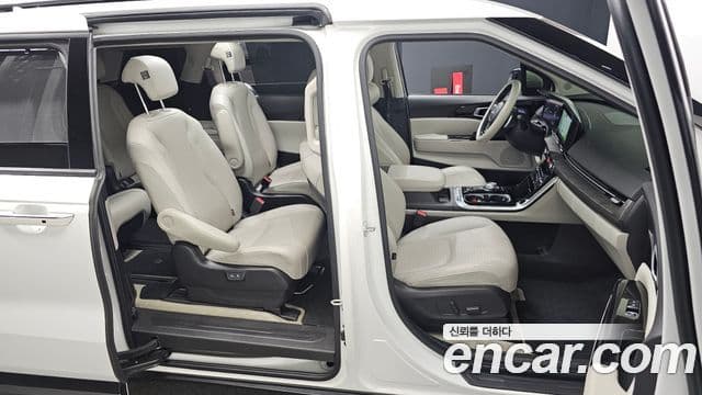 Kia Carnival 4세대 Signature, 2023 11