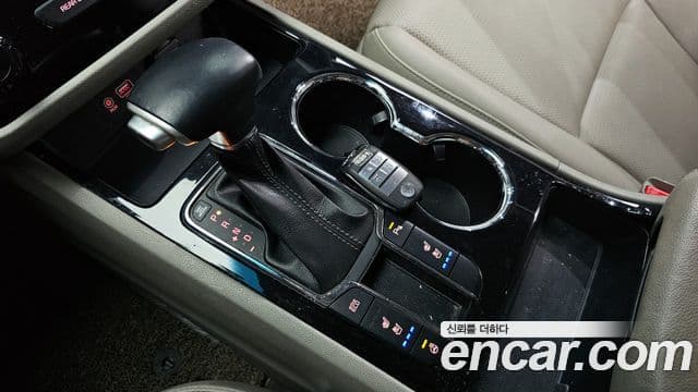 Kia The / новый New Carnival Prestige, 2019 9