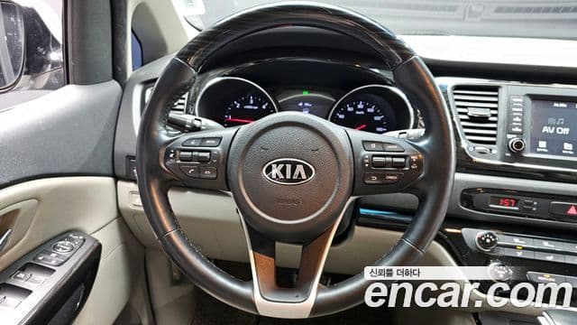 Kia The / новый New Carnival Prestige, 2019 13