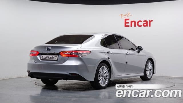 Toyota 캠리 (XV70) 2.5 XLE гибрид, 2021 2