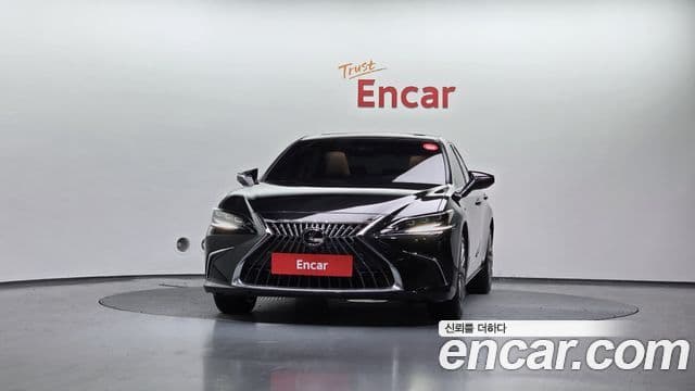 Lexus ES300h 7세대 Executive, 2025 3