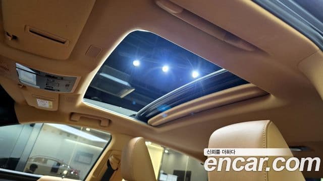 Lexus ES300h 7세대 Executive, 2025 18