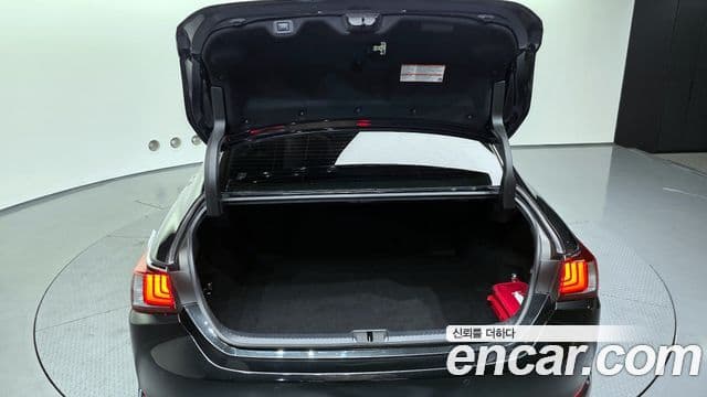 Lexus ES300h 7세대 Executive, 2025 20