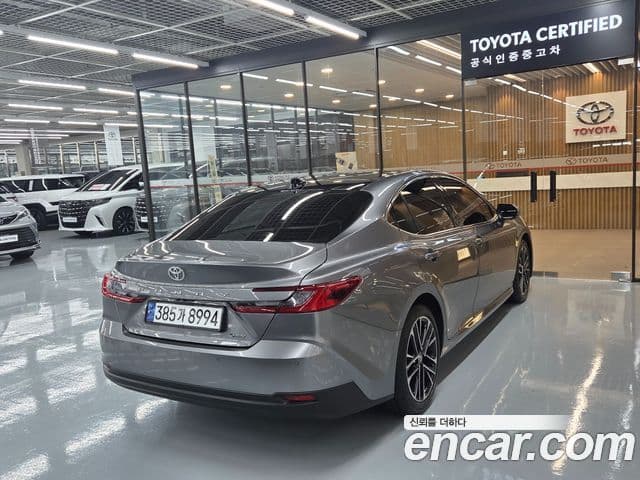 Toyota 캠리 (XV80) 2.5 XLE Premium гибрид, 2025 2