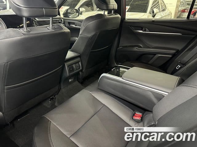 Toyota 캠리 (XV80) 2.5 XLE Premium гибрид, 2025 11