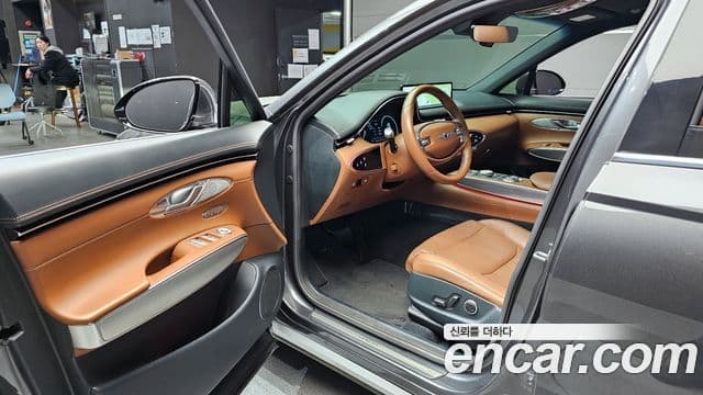 Genesis GV70, 2022 11