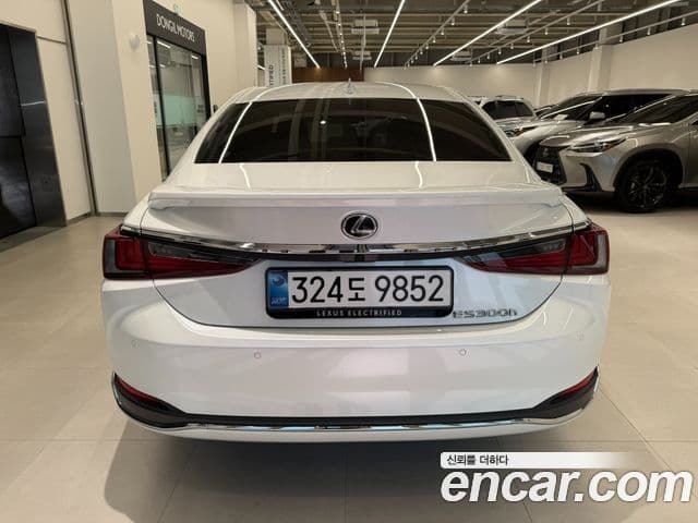 Lexus ES300h 7세대 Executive, 2026 4