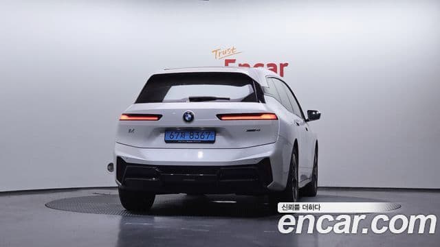 BMW iX xDrive45 M Sport, 2026 4