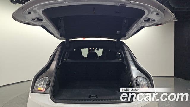 BMW iX xDrive45 M Sport, 2026 21