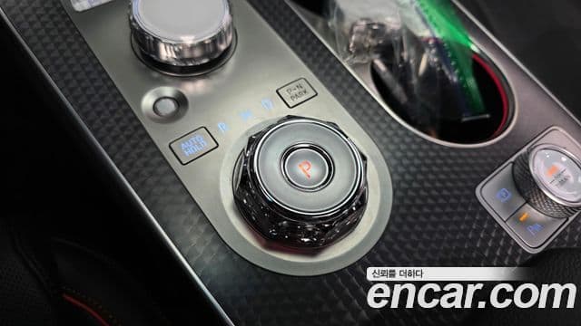 Genesis GV80 купе, 2024 9