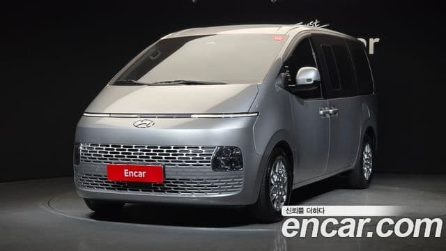 Hyundai Staria Modern, 2022 1