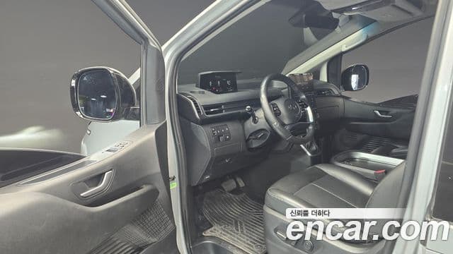 Hyundai Staria Modern, 2022 10