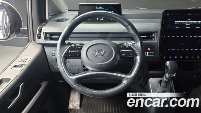 Hyundai Staria Modern, 2022 14