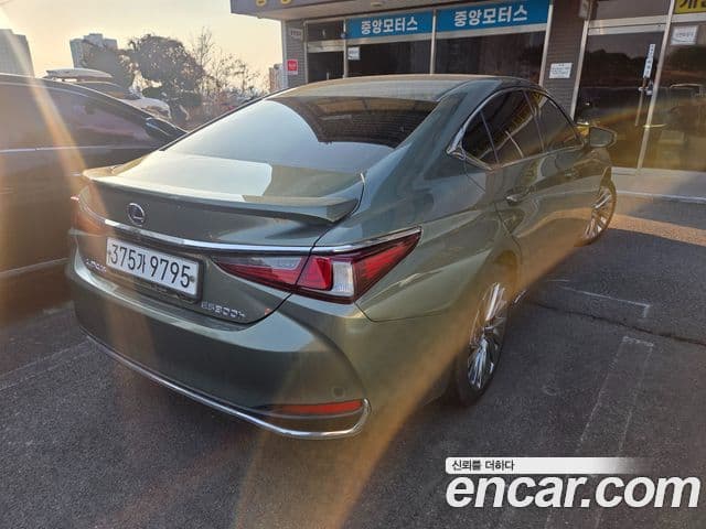 Lexus ES300h 7세대 Luxury Plus, 2021 4