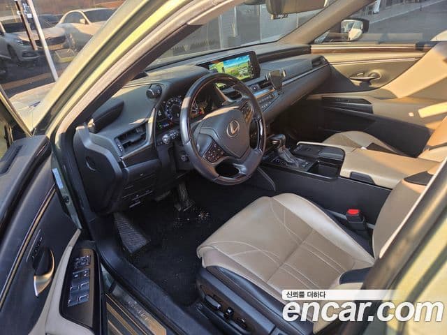 Lexus ES300h 7세대 Luxury Plus, 2021 7