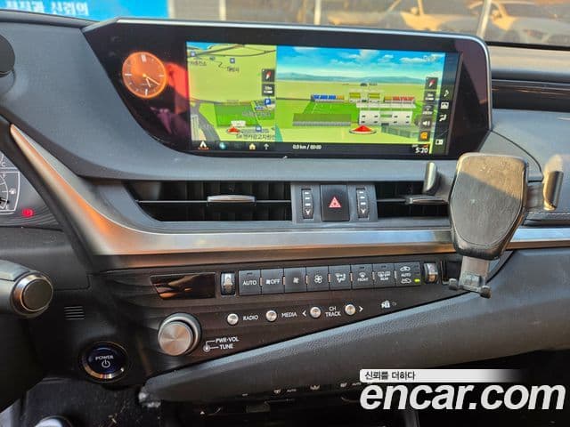 Lexus ES300h 7세대 Luxury Plus, 2021 12