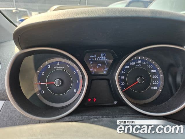 Hyundai Avante MD Luxury, 2011 6