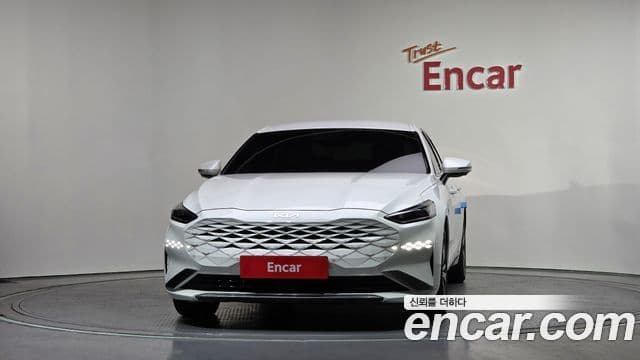 Kia K8 гибрид Signature, 2023 3