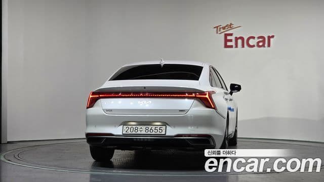 Kia K8 гибрид Signature, 2023 4