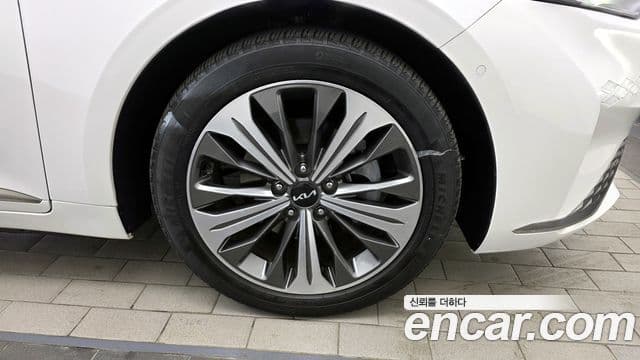 Kia K8 гибрид Signature, 2023 все фото