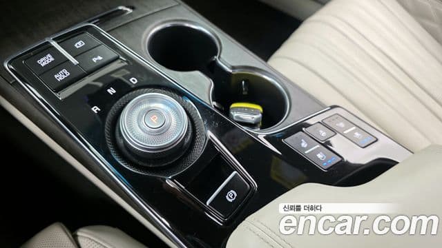 Kia K8 гибрид Signature, 2023 9