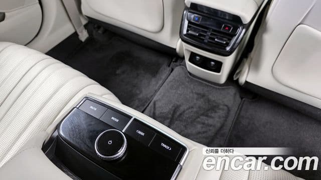 Kia K8 гибрид Signature, 2023 19