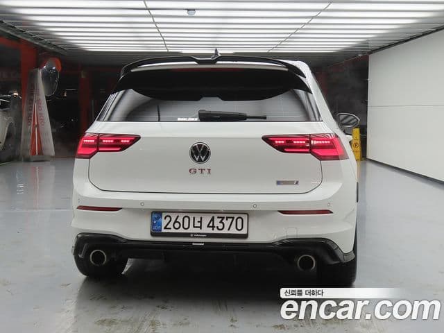 Volkswagen Гольф 8세대 2.0 GTI, 2024 3