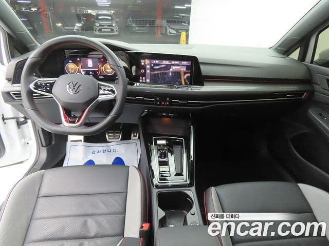 Volkswagen Гольф 8세대 2.0 GTI, 2024 7