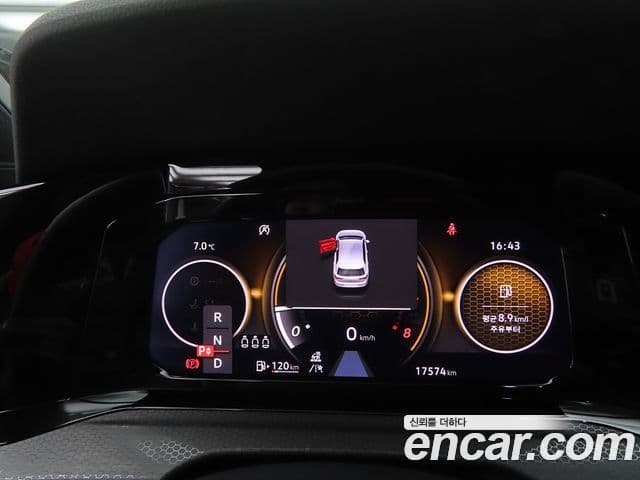 Volkswagen Гольф 8세대 2.0 GTI, 2024 9