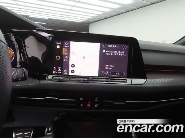 Volkswagen Гольф 8세대 2.0 GTI, 2024 10