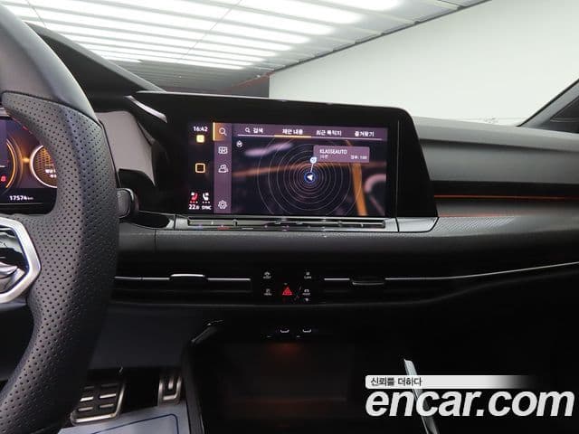 Volkswagen Гольф 8세대 2.0 GTI, 2024 11