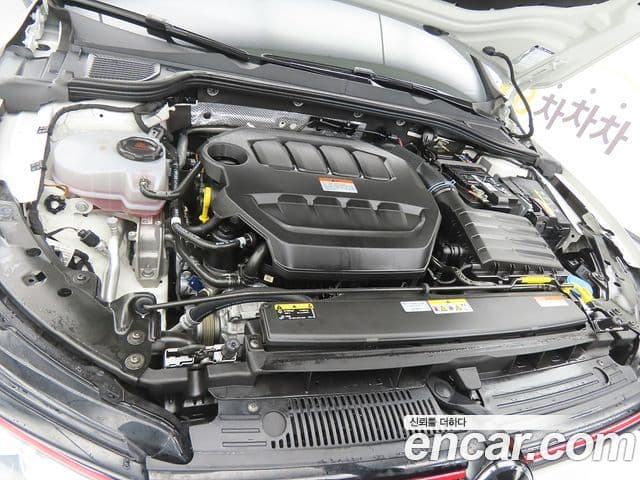 Volkswagen Гольф 8세대 2.0 GTI, 2024 19