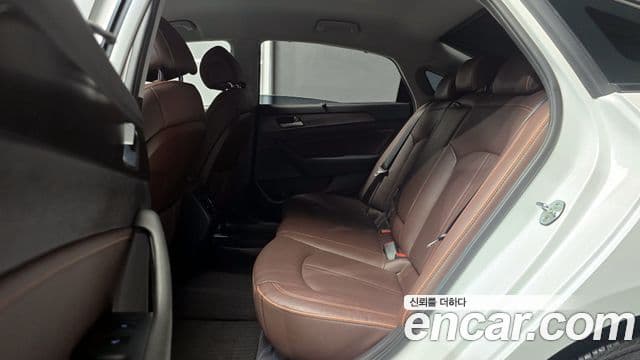 Hyundai LF Sonata 2.0 Care Plus, 2017 12