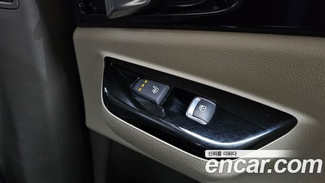 Kia Carnival 4세대 9인승 High Limousine(компания по спецнадстройкам), 2021 18