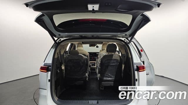 Kia Carnival 4세대 9인승 High Limousine(компания по спецнадстройкам), 2021 20