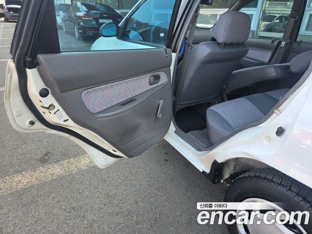 Kia 아벨라 5DR 1.3 GLXi, 1994 11