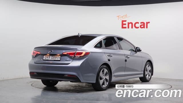 Hyundai LF Sonata гибрид Premium Special, 2017 2