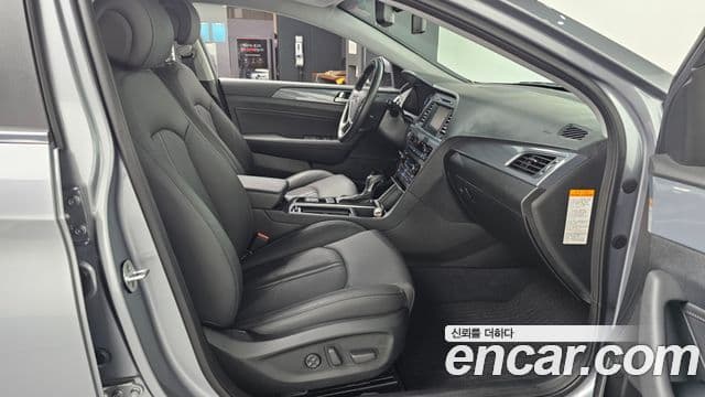 Hyundai LF Sonata гибрид Premium Special, 2017 11