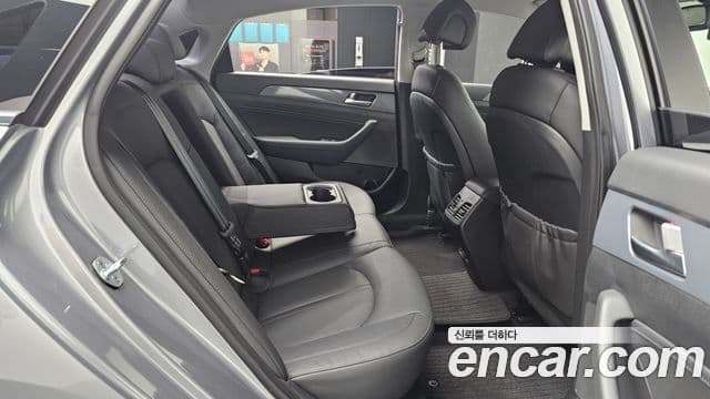 Hyundai LF Sonata гибрид Premium Special, 2017 12