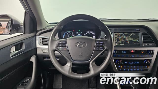 Hyundai LF Sonata гибрид Premium Special, 2017 13