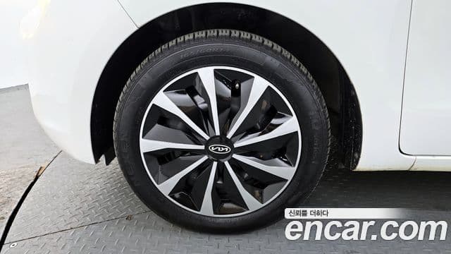 Kia The / новый New Ray Standard, 2021 все фото