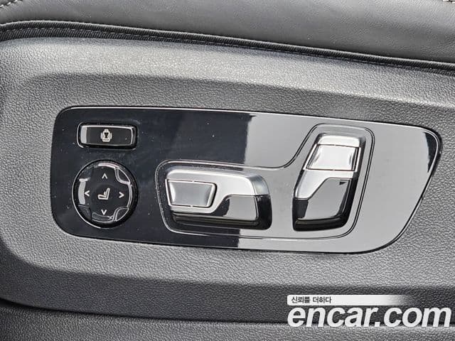 BMW X7 (G07) xDrive 40i Design Pure Excellence 6인승, 2024 14