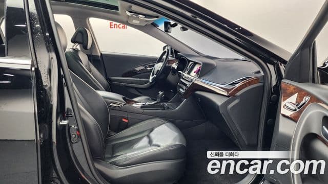 Hyundai Aslan Modern, 2015 11