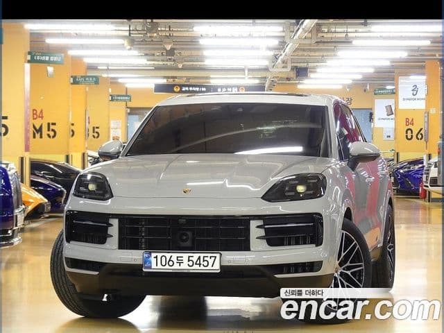 Porsche Cayenne (PO536), 2024 1
