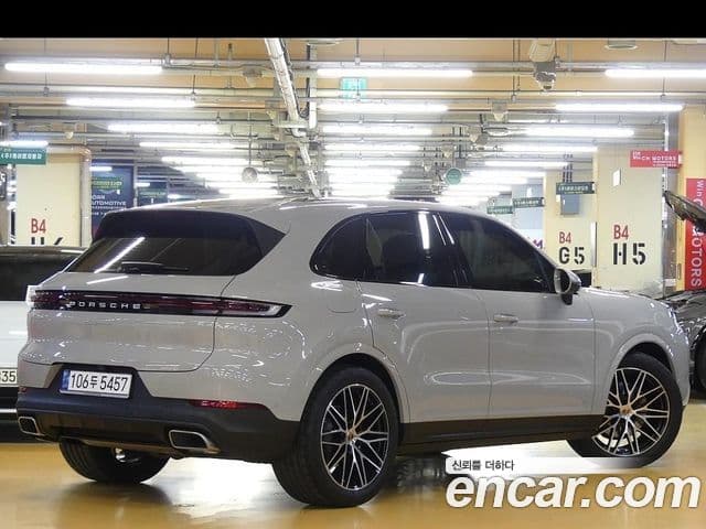 Porsche Cayenne (PO536), 2024 2