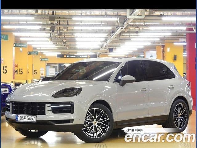 Porsche Cayenne (PO536), 2024 3