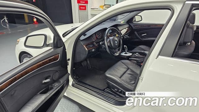 BMW 5시리즈 (E60) 528i седан SE, 2010 11