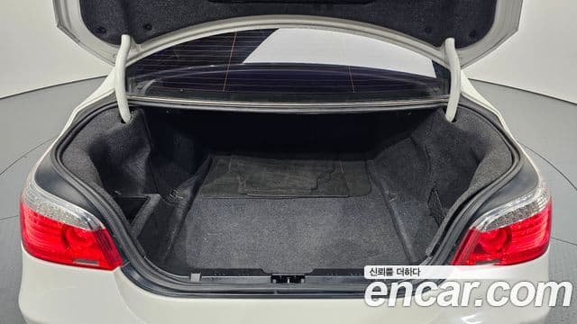 BMW 5시리즈 (E60) 528i седан SE, 2010 20