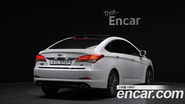 Hyundai i40 살룬 Premium, 2012 2